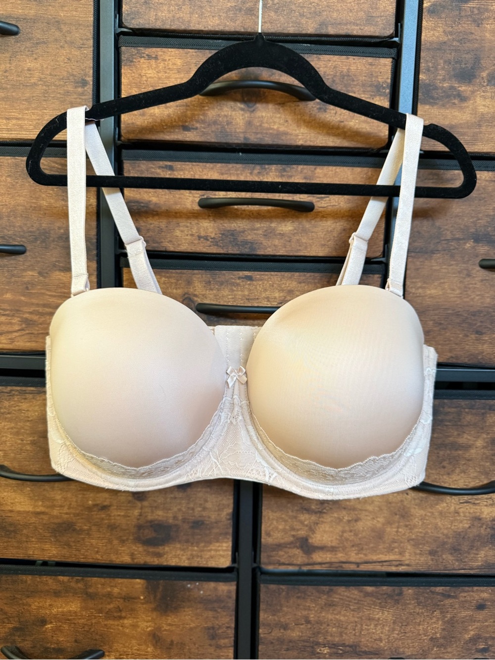 torrid NWOT Nude Strapless Convertible Lace-Trim Bra
